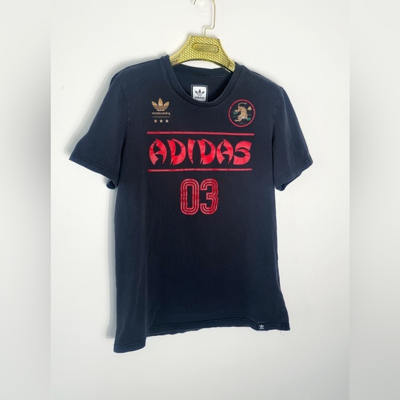 Adidas skateboarding soccer T shirt in Black and red size Medium - Picture 4 of 8
